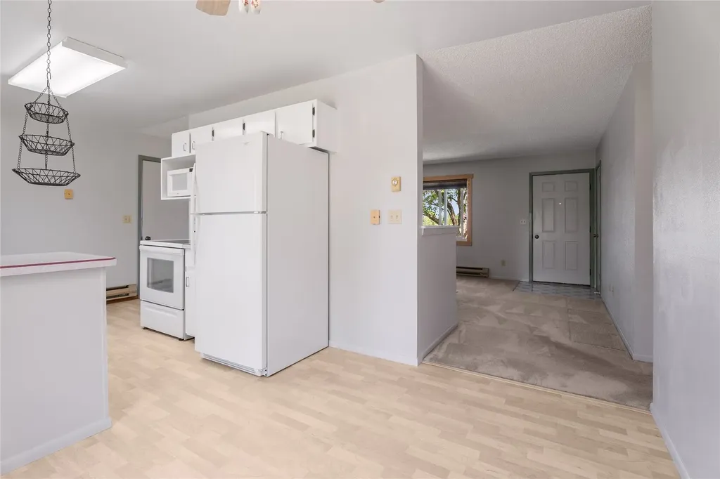 3761 E Lewis Street East Helena MT 59635