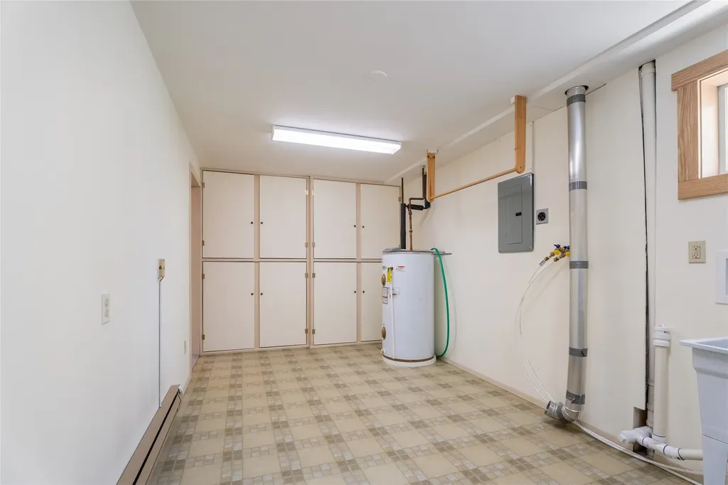 3761 E Lewis Street East Helena MT 59635
