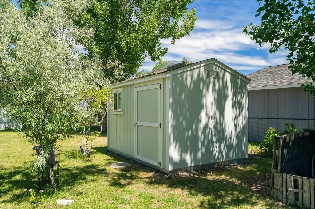 3761 E Lewis Street East Helena MT 59635
