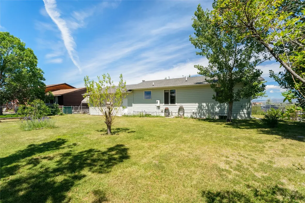 3761 E Lewis Street East Helena MT 59635