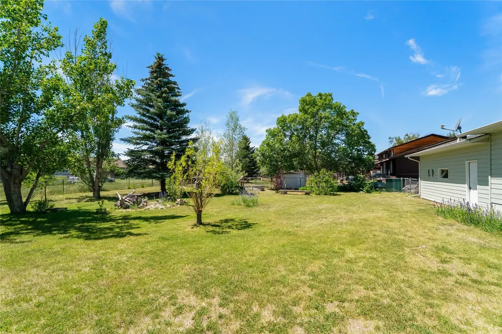3761 E Lewis Street East Helena MT 59635