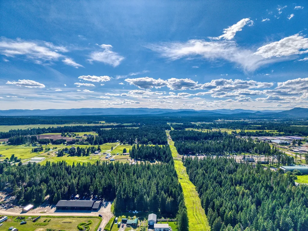 219 Kinnikinnick Lane Columbia Falls MT 59912