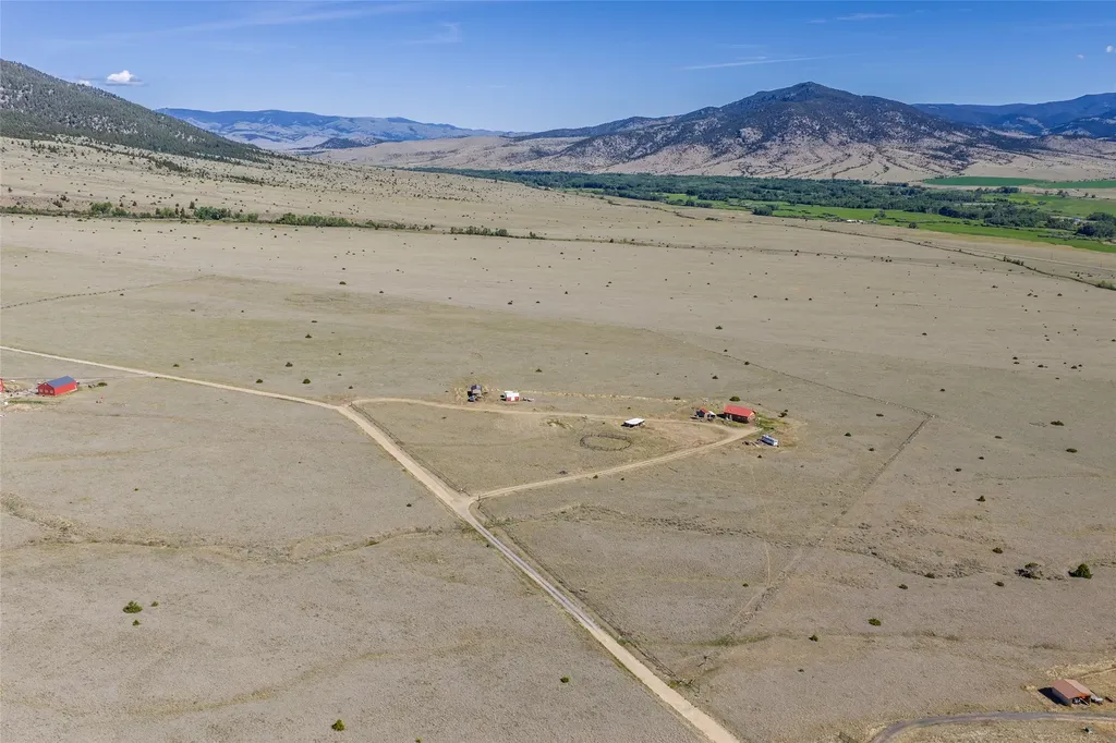 40 Windy Gulch Boulder MT 59632