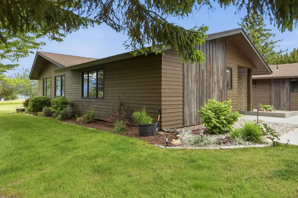 586 Cash Nichols Road Stevensville MT 59870