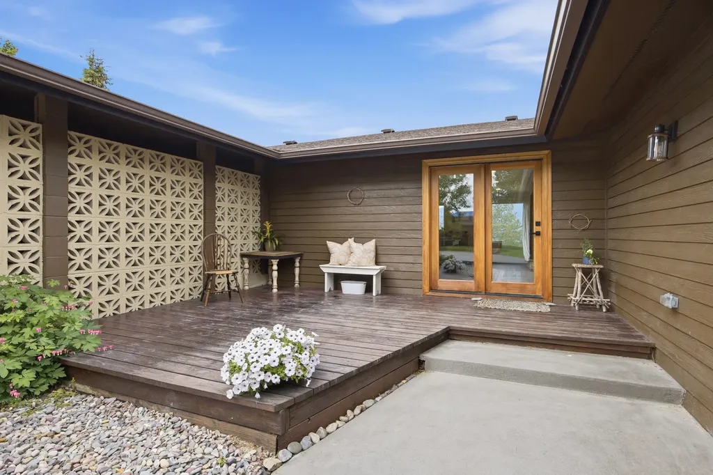 586 Cash Nichols Road Stevensville MT 59870