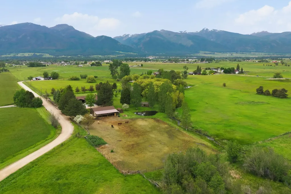 586 Cash Nichols Road Stevensville MT 59870