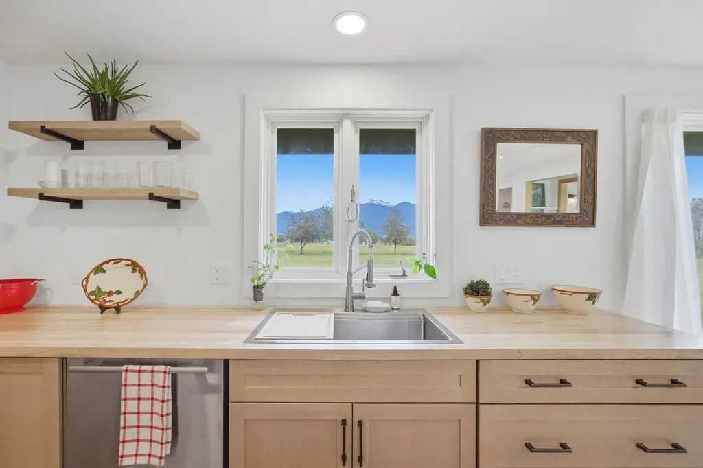 586 Cash Nichols Road Stevensville MT 59870