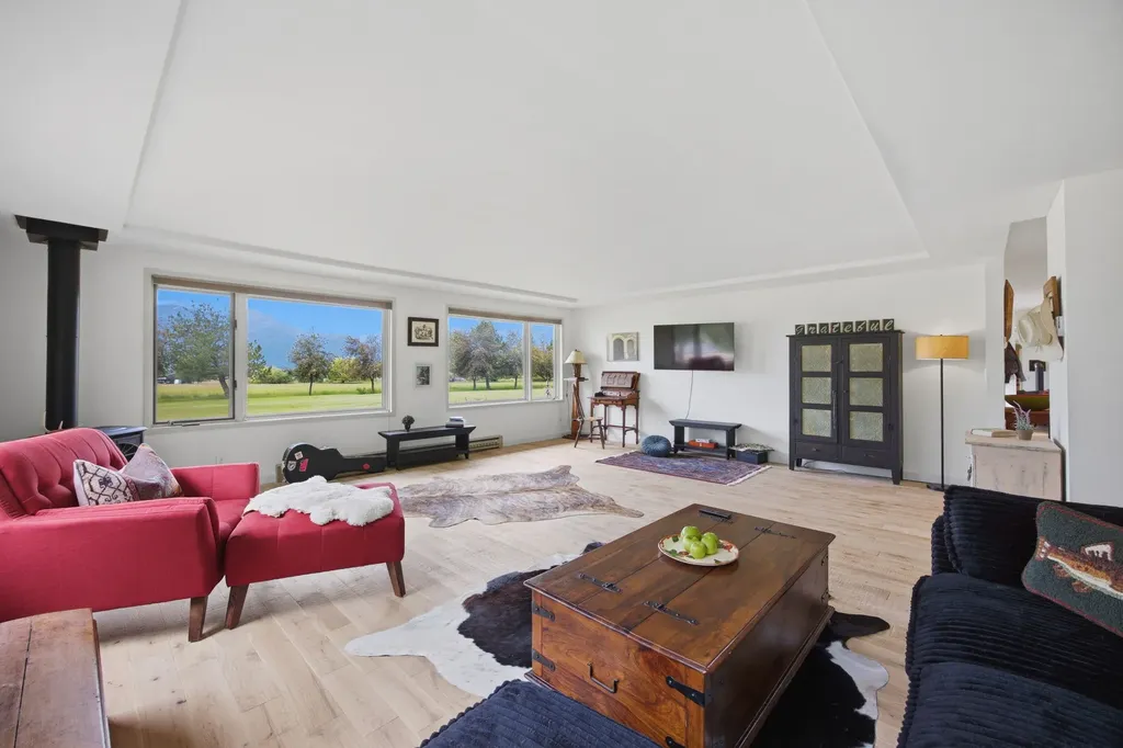 586 Cash Nichols Road Stevensville MT 59870
