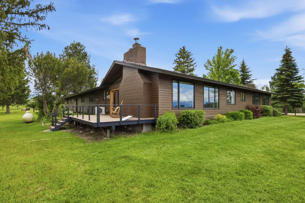 586 Cash Nichols Road Stevensville MT 59870