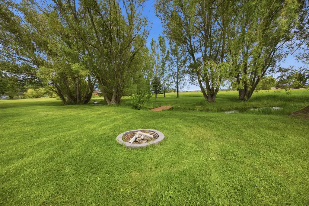 586 Cash Nichols Road Stevensville MT 59870