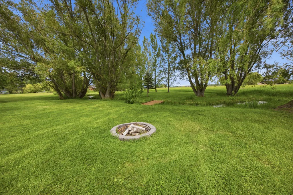 586 Cash Nichols Road Stevensville MT 59870