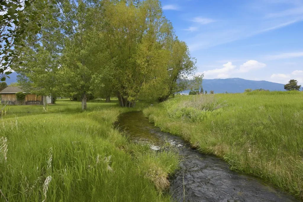 586 Cash Nichols Road Stevensville MT 59870