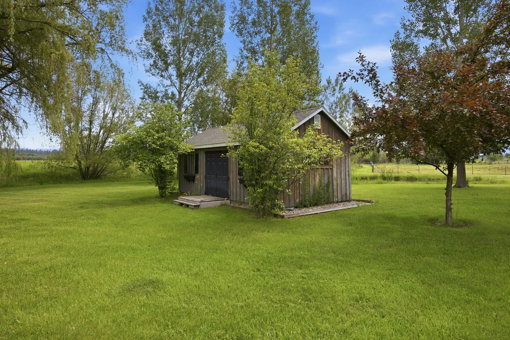 586 Cash Nichols Road Stevensville MT 59870