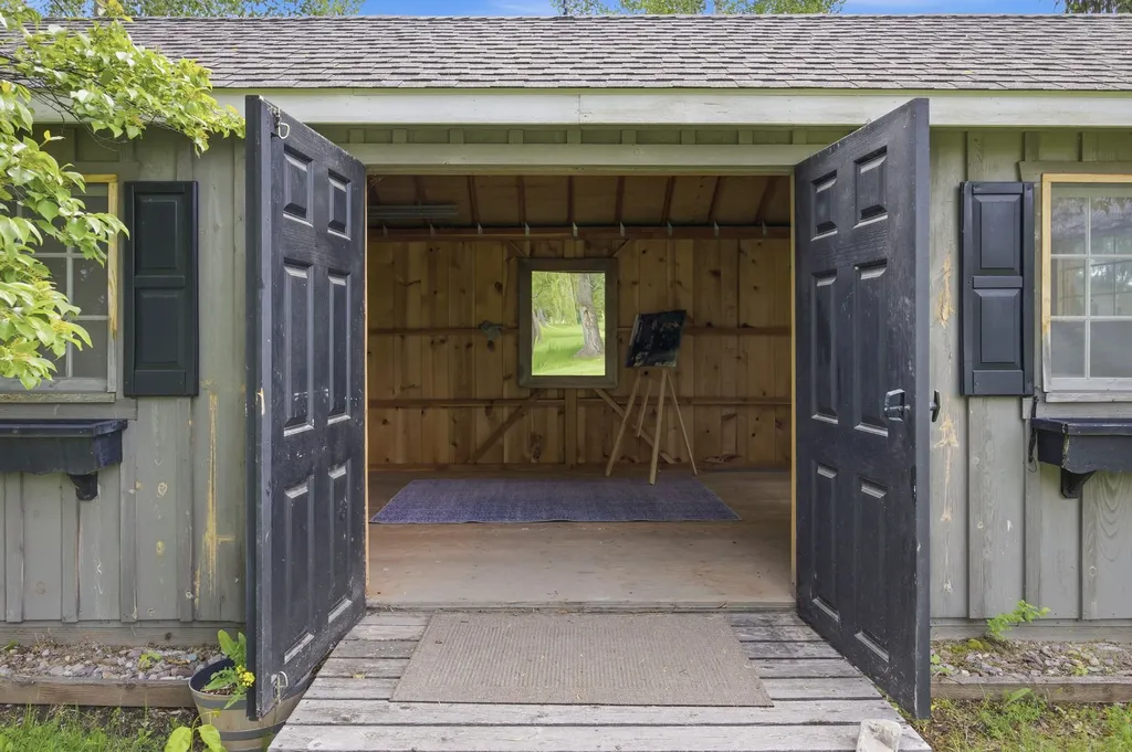 586 Cash Nichols Road Stevensville MT 59870