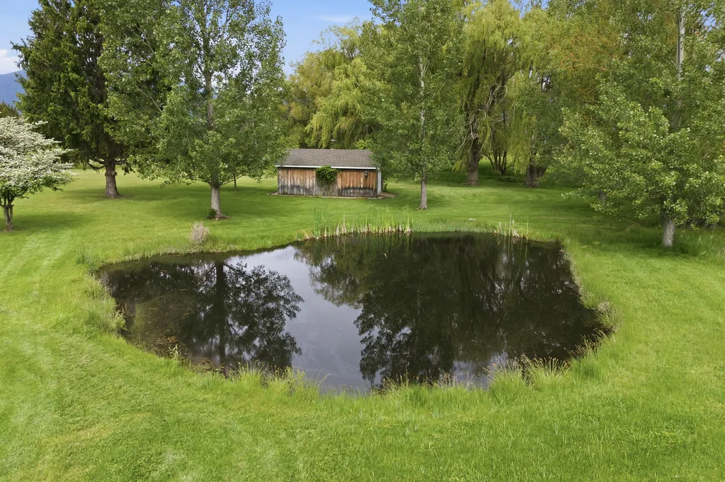 586 Cash Nichols Road Stevensville MT 59870