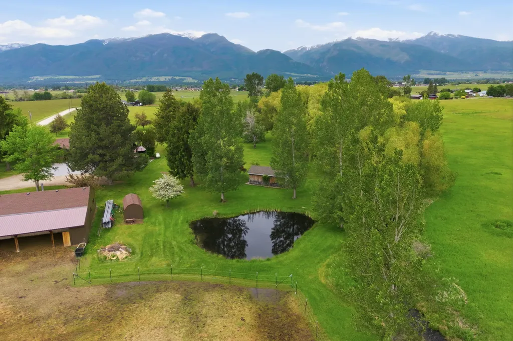 586 Cash Nichols Road Stevensville MT 59870