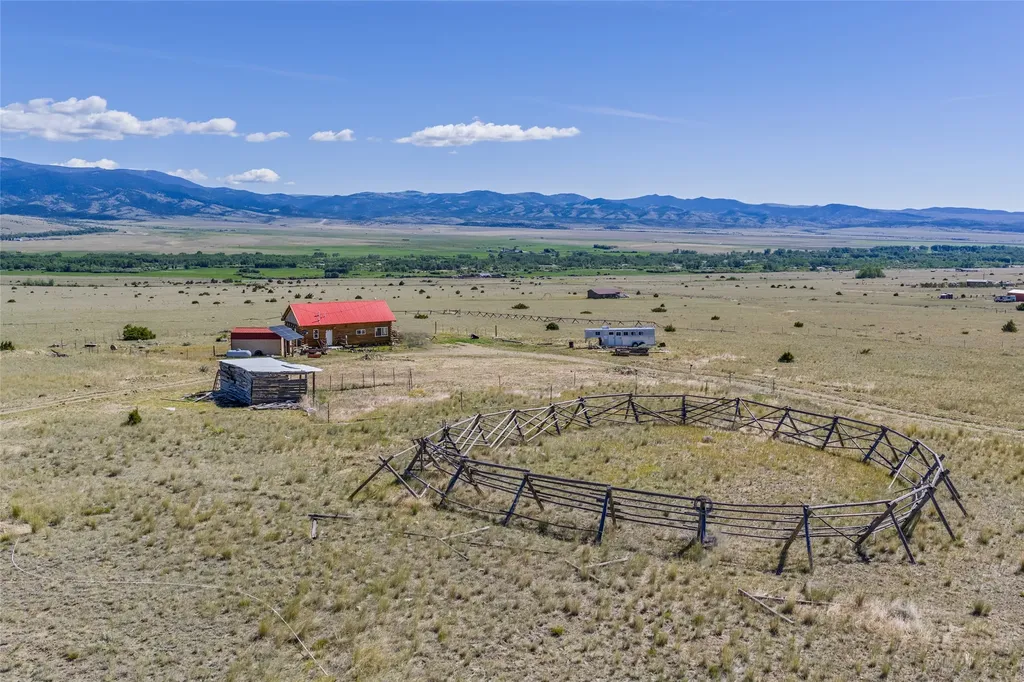 24 Windy Gulch Boulder MT 59632