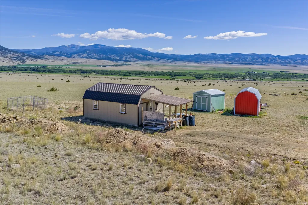24 Windy Gulch Boulder MT 59632