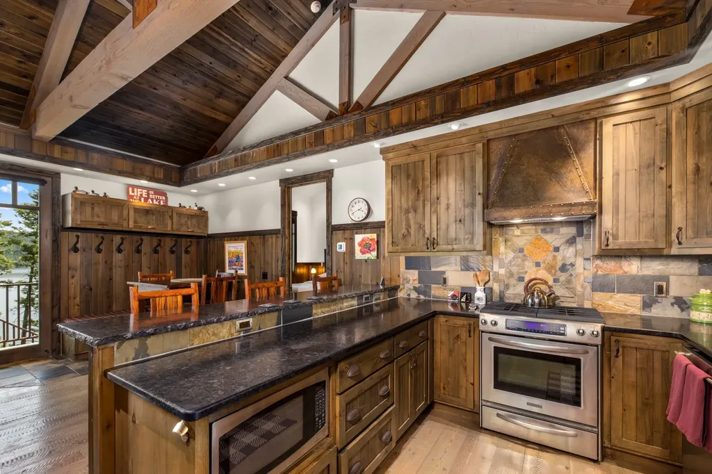 3621 E Lakeshore Drive Whitefish MT 59937