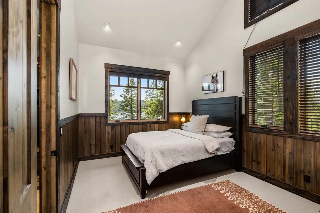 3621 E Lakeshore Drive Whitefish MT 59937
