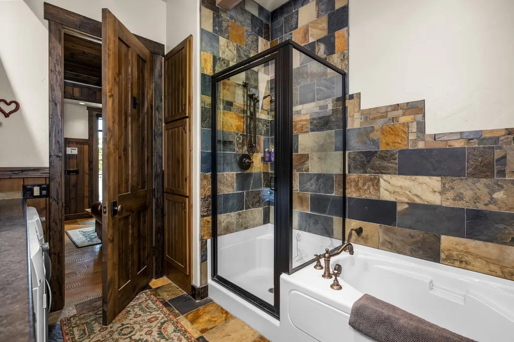 3621 E Lakeshore Drive Whitefish MT 59937