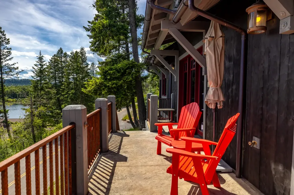 3621 E Lakeshore Drive Whitefish MT 59937
