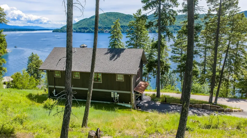 3621 E Lakeshore Drive Whitefish MT 59937