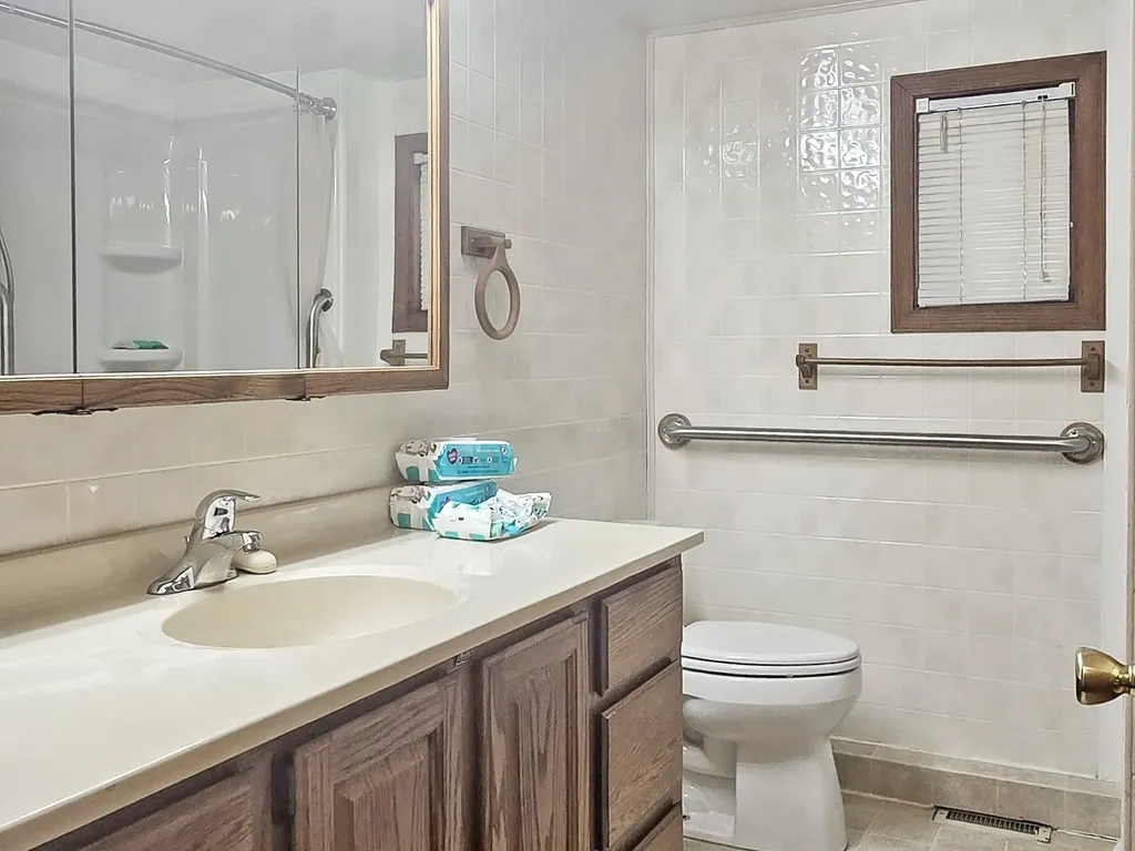209 Madison Street Shelby MT 59474