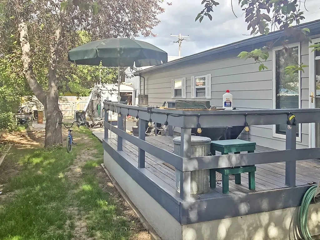 209 Madison Street Shelby MT 59474