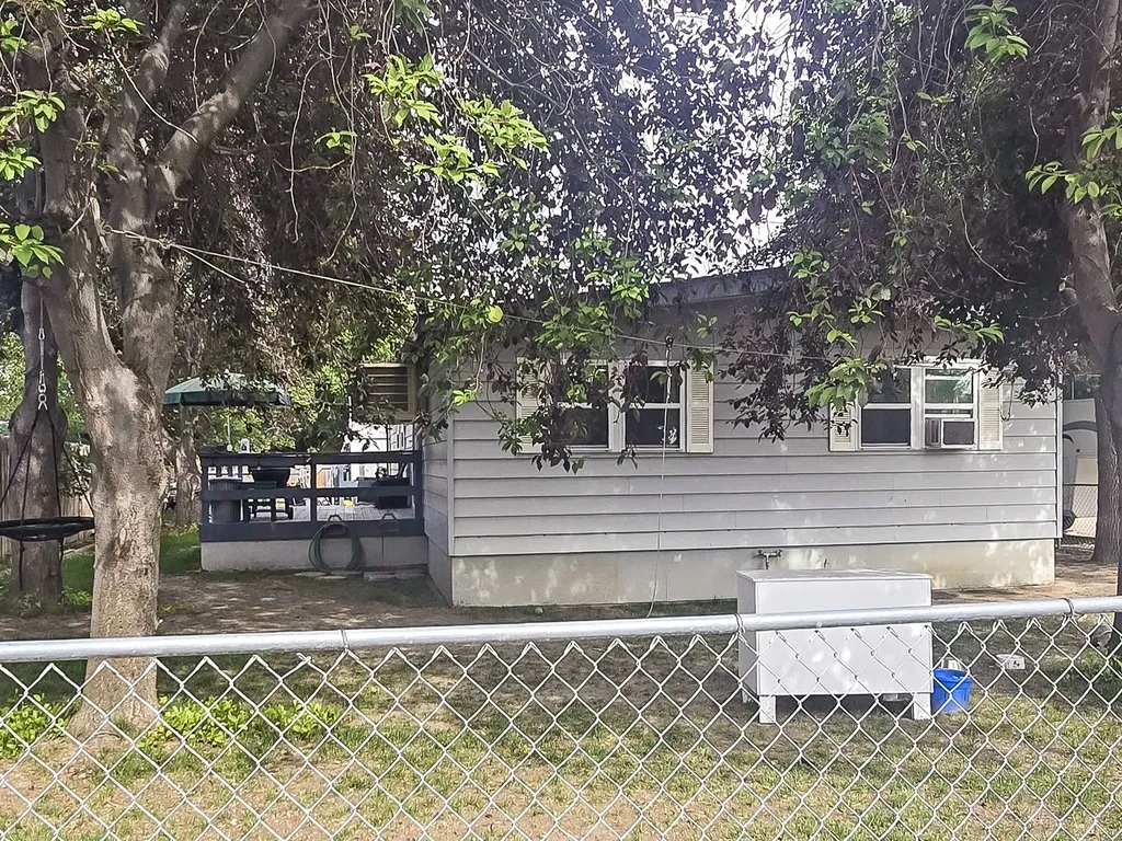 209 Madison Street Shelby MT 59474