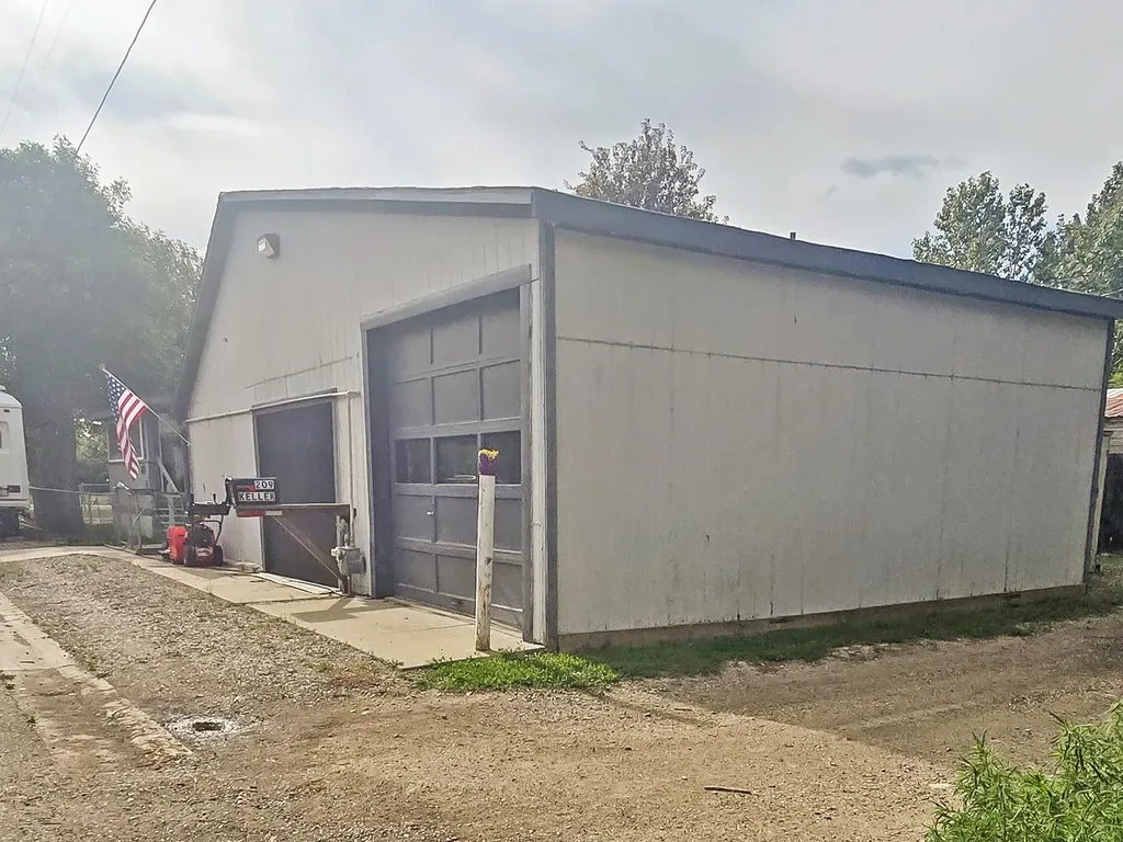 209 Madison Street Shelby MT 59474