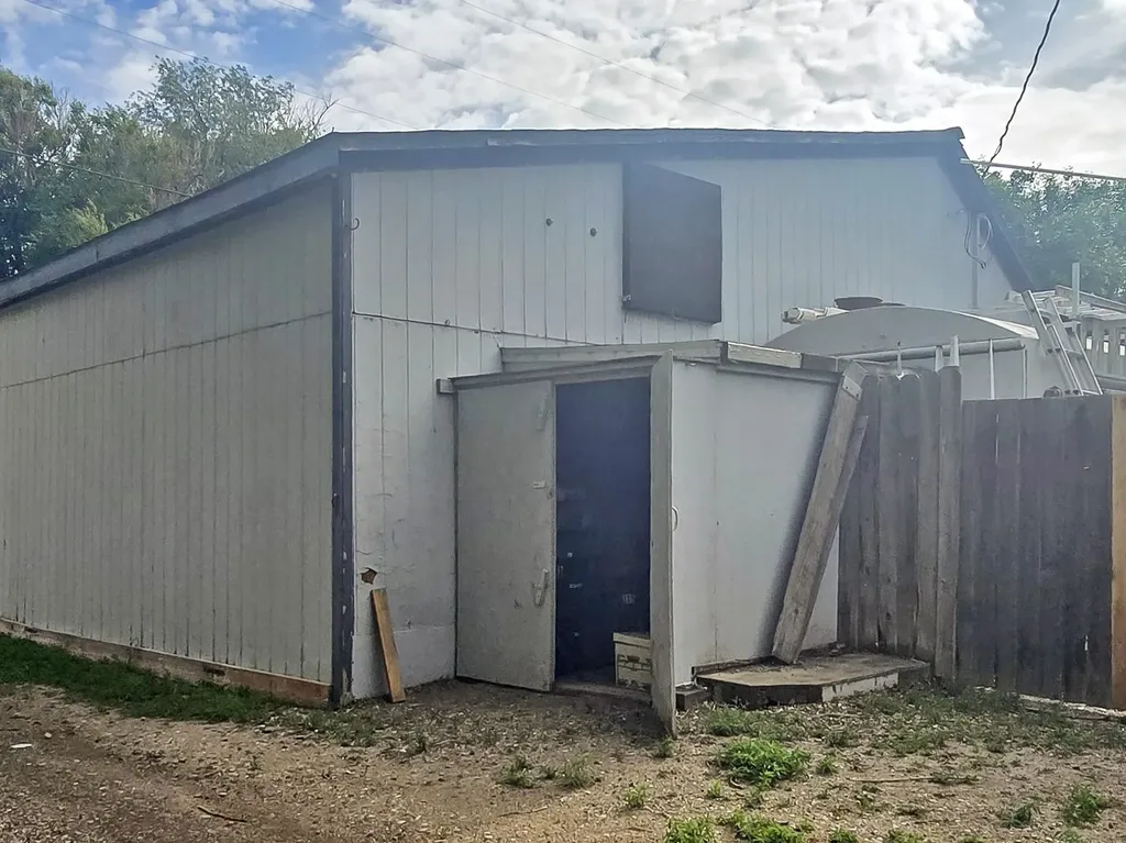 209 Madison Street Shelby MT 59474