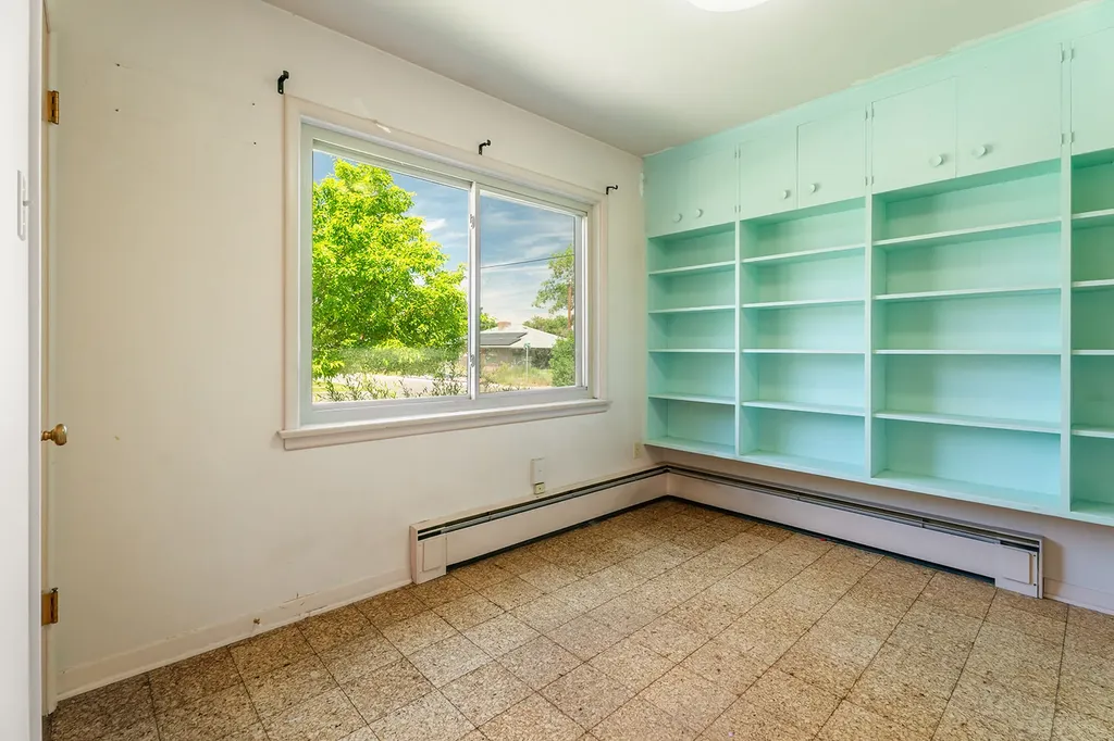 1037 N Ewing Street Helena MT 59601