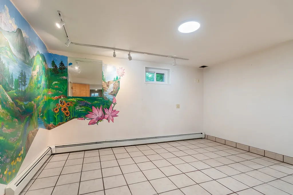 1037 N Ewing Street Helena MT 59601