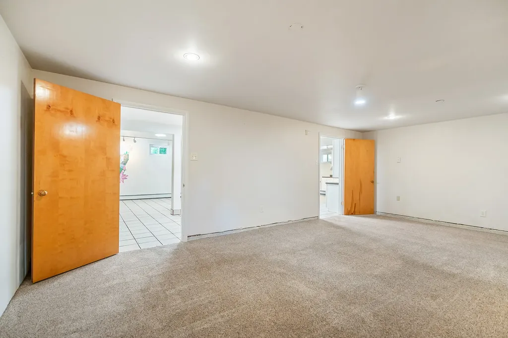 1037 N Ewing Street Helena MT 59601