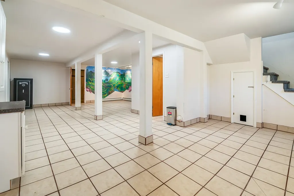 1037 N Ewing Street Helena MT 59601