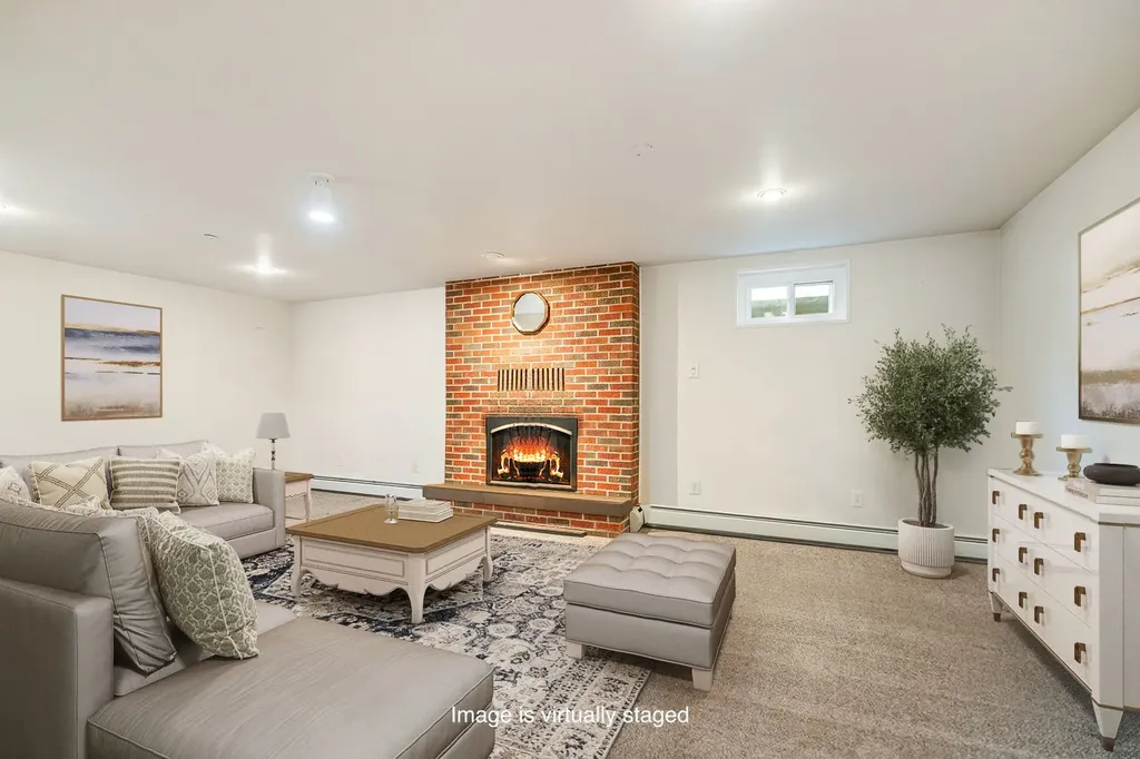 1037 N Ewing Street Helena MT 59601