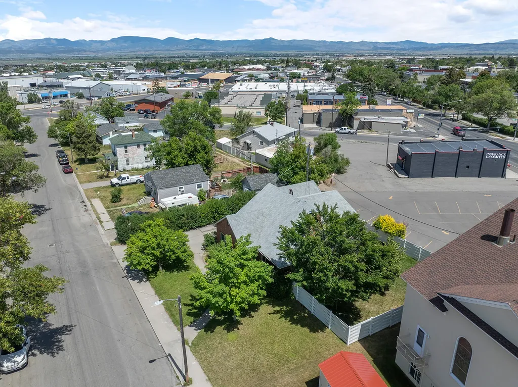 1037 N Ewing Street Helena MT 59601