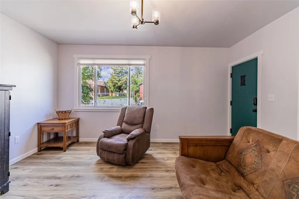 812 S Dakota Street Butte MT 59701