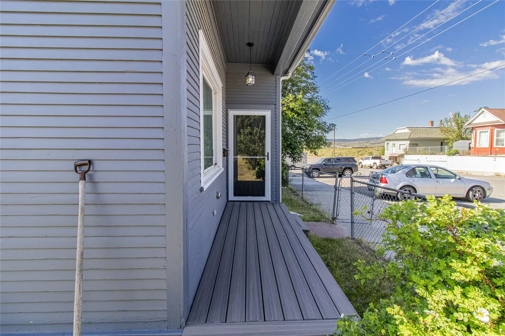 812 S Dakota Street Butte MT 59701