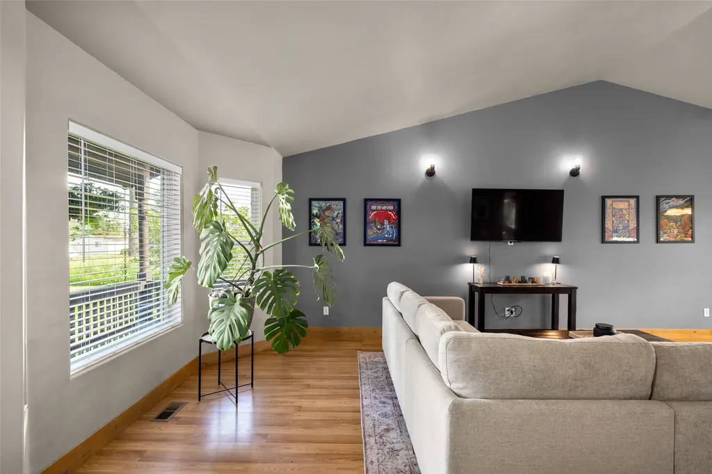 379 Deer Trail Whitefish MT 59937