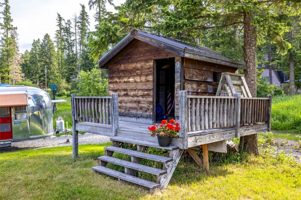379 Deer Trail Whitefish MT 59937