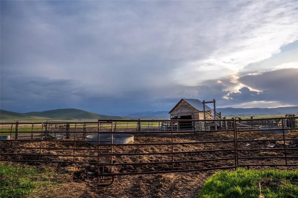 41263 Forman Road Polson MT 59860