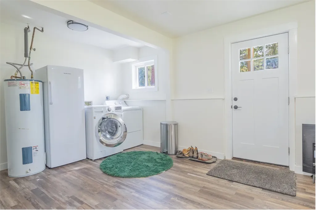 42014 Lewis Lane Ronan MT 59864