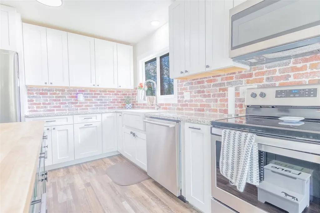 42014 Lewis Lane Ronan MT 59864