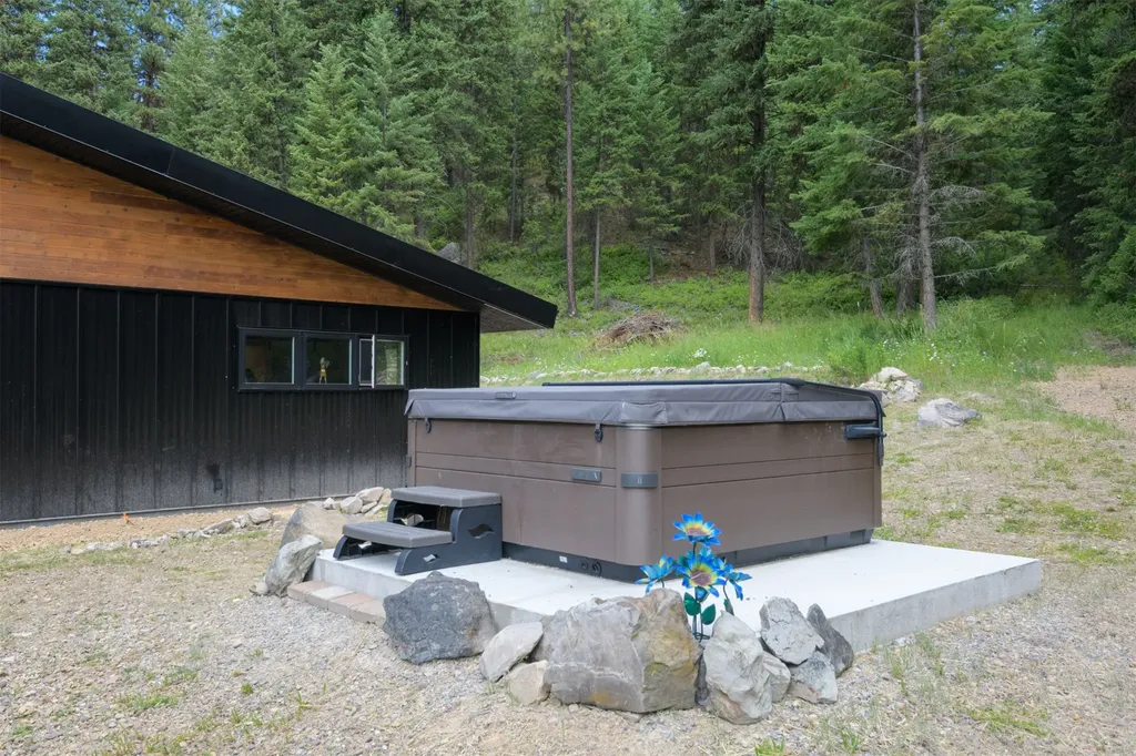 26900 Nine Mile Road Huson MT 59846