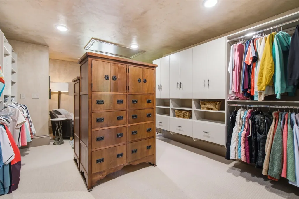 965 Eastman Drive Bigfork MT 59911