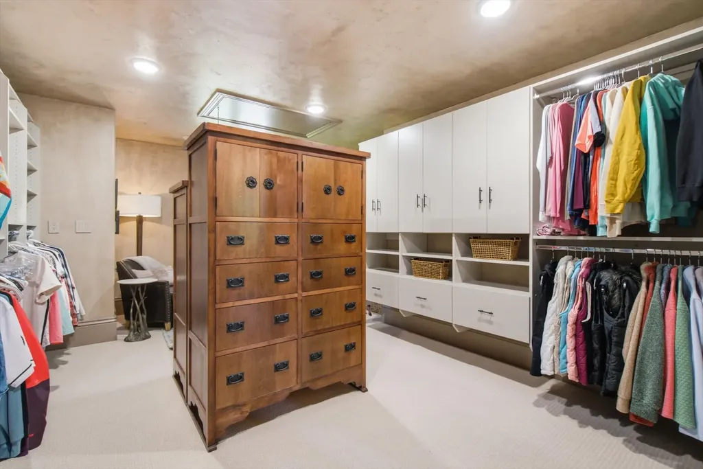 965 Eastman Drive Bigfork MT 59911