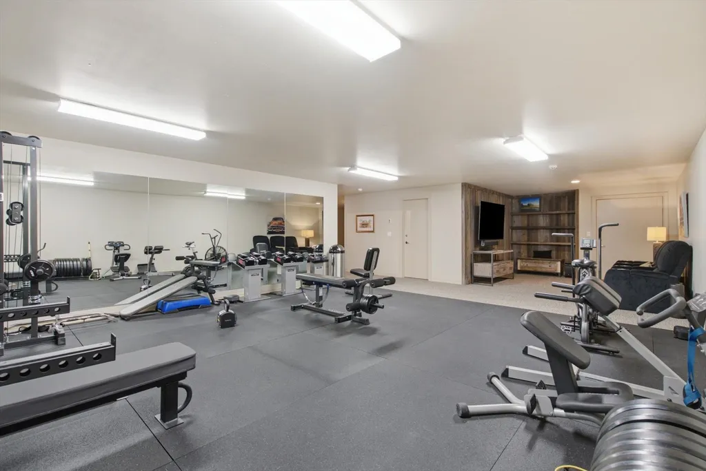 965 Eastman Drive Bigfork MT 59911