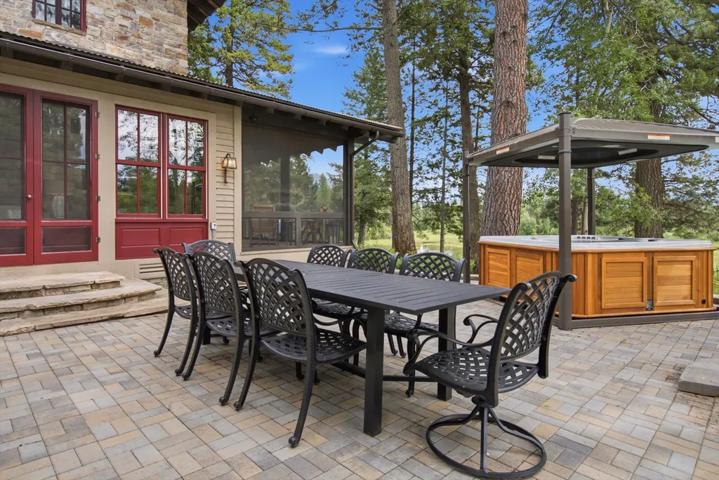 965 Eastman Drive Bigfork MT 59911